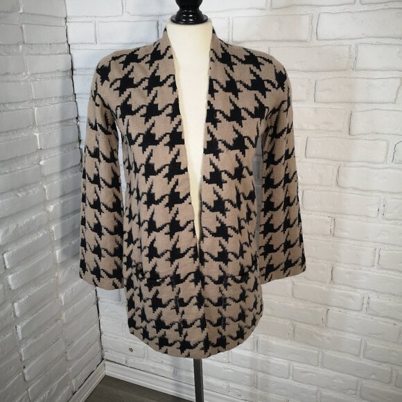 Ann Taylor Petite Ladies Size Small Petite Black & Tan Patterned Open Cardigan - Picture 1 of 9